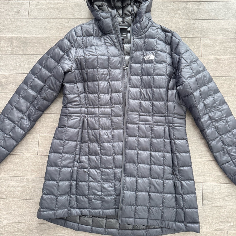 North Face Women’s ThermoBall™ Parka